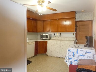 1190 Monmouth Rd, Mount Holly, NJ 08060 - photo 7