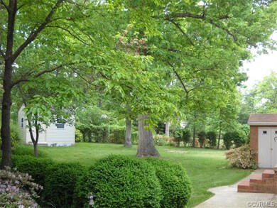 Spacious back yard