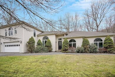 102 Concours Ln, Hawley, PA 18428 - photo 2