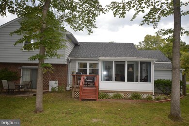 8411 Magnolia Dr, Lanham, MD 20706 - photo 2