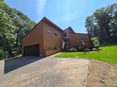 81 Sanford St, Berkley, MA 02779 - photo 2