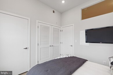 1330 S Patton St unit 404, Philadelphia, PA 19146 - photo 5