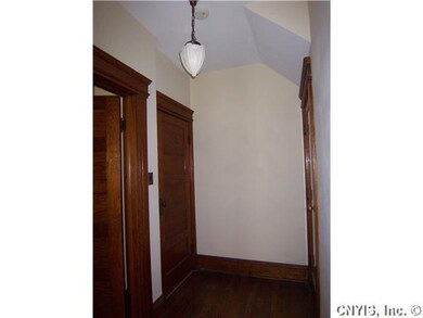 Foyer 1st floor