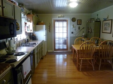 115 N Main St, Potosi, WI 53820 - photo 5