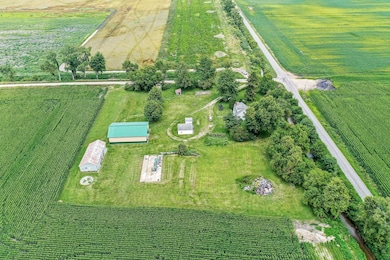 57549 Strawberry Rd, New Carlisle, IN 46552 - photo 3