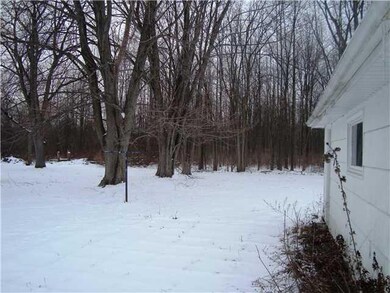 320 Drake Dr, North Tonawanda, NY 14120 - photo 4