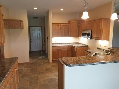 6721 Hoover Trail Rd SW, Cedar Rapids, IA 52404 - photo 6