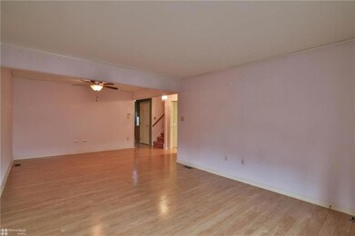 1239 Meadowview Cir, Lansdale, PA 19446 - photo 3