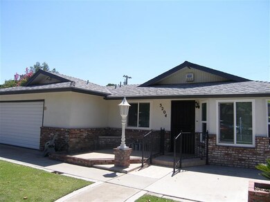 3204 E Lansing Way, Fresno, CA 93726 - photo 2