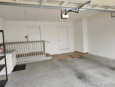 601 Elizabeth Dr, Litchfield, IL 62056 - photo 5