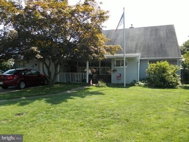 82 Cobalt Ridge Dr N, Levittown, PA 19057 - photo 3