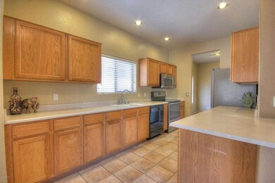 8 - Kitchen1