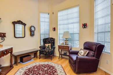 Bfast or Sitting Room