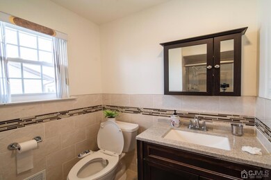 19 Varga Dr, Carteret, NJ 07008 - photo 3