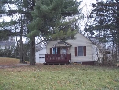 228 Sheldon Rd, Saint Albans, VT 05478 - photo 2
