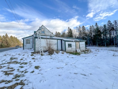 947 Main St, Springfield, ME 04487 - photo 4