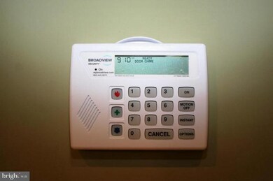 2549 Eastbourne Dr unit 260, Woodbridge, VA 22191 - photo 3