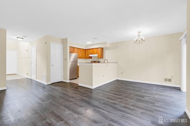 267 Shady Oak Ct, Piscataway, NJ 08854 - photo 5