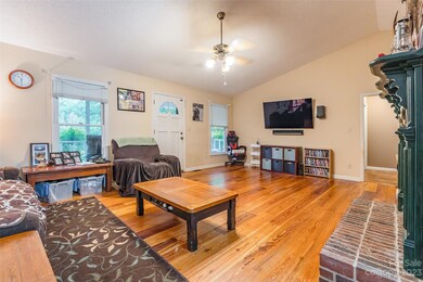 201 Horton Rd, Gastonia, NC 28052 - photo 4