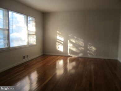 6817 Elbrook Rd, Lanham, MD 20706 - photo 5