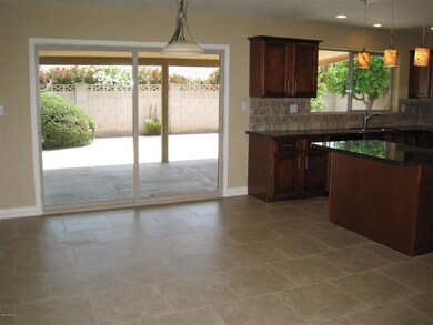 (06) Another Eat-in Kitchen View
