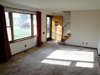 562 Pierce Ave, Columbus, OH 43213 - photo 3