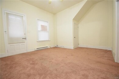 116 E Center St, Nazareth, PA 18064 - photo 4