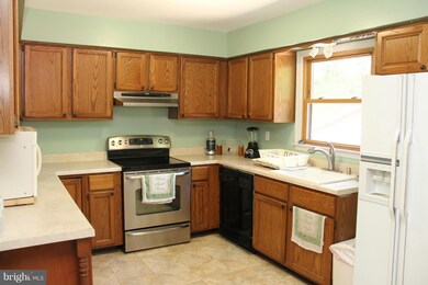 11124 Cedar Ln, Bealeton, VA 22712 - photo 5