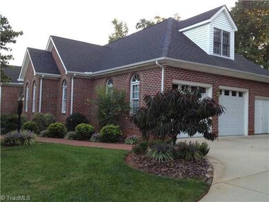 798 Anns Ct, Asheboro, NC 27205 - photo 4