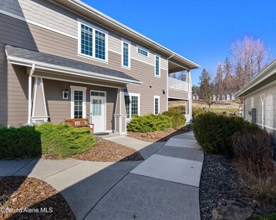 06-Front of home and walkway
