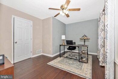 129 Colton Ct, Smithsburg, MD 21783 - photo 4