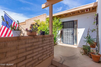 10184 N Valle Del Oro Dr, Tucson, AZ 85737 - photo 4