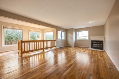 275 Captain Eames Cir unit 275, Ashland, MA 01721 - photo 2