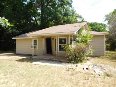 220 Laughlin Rd, Sherman, TX 75092 - photo 3