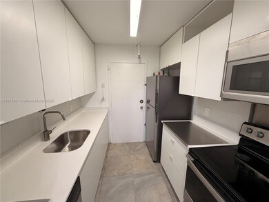 Vecino Del Mar unit 503, North Miami, FL 33181 - photo 2