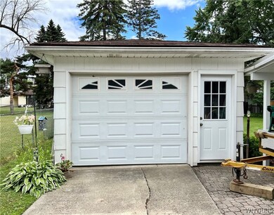 79 Dale Dr, North Tonawanda, NY 14120 - photo 2