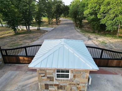 2058 Woodland Rd, Weatherford, TX 76088 - photo 6