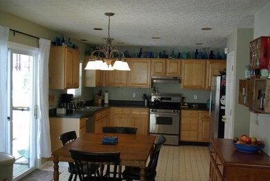 Kitchen fr Family Room