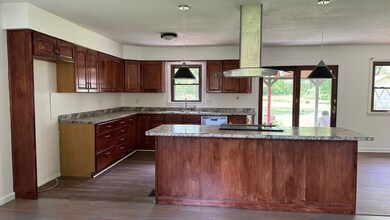 3390 Marilyn St, Columbus, IN 47203 - photo 7