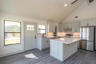 1310 Dorado Dr, Granbury, TX 76048 - photo 5