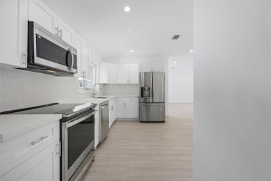 2601 Taylor St, Hollywood, FL 33020 - photo 5