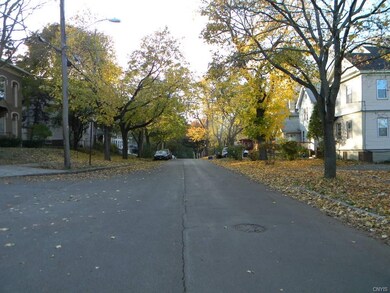 Madison Street View West.