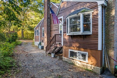 87 Rogers Rd_105