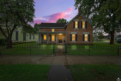 619 NW 3rd St, Abilene, KS 67410 - photo 2