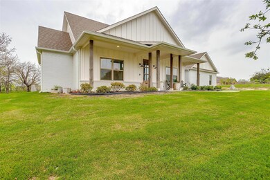 125 Tobiano Trace, Brock, TX 76087 - photo 2