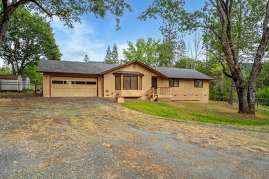 243 Stanvira Way, Grants Pass, OR 97526 - photo 3