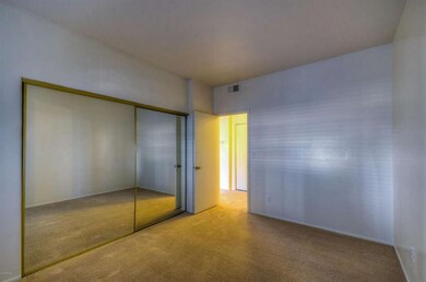 2nd Bedroom (2)