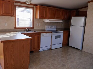 124 W Main St unit 14, Merrimac, MA 01860 - photo 3