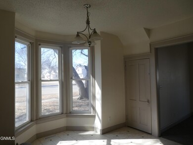 504 4th St SE, Jamestown, ND 58401 - photo 5