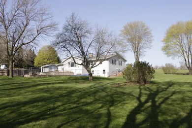 2184 Fitchburg Rd, Fitchburg, WI 53575 - photo 2